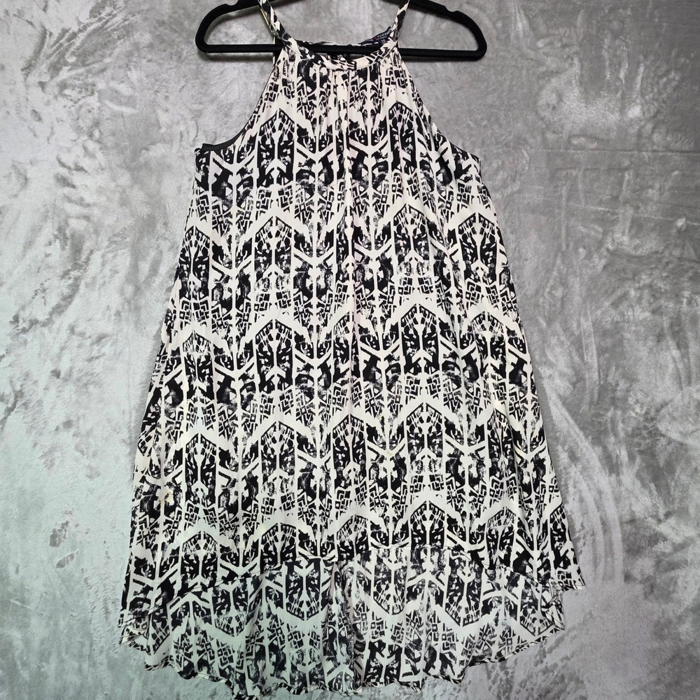 One Clothing Los Angeles Black White Geometric Halter High Low Top Blouse M
